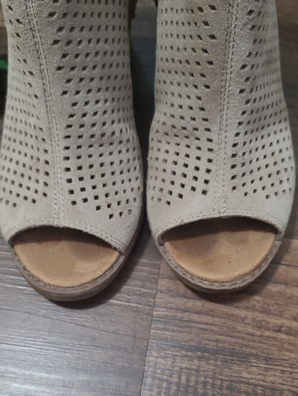 Toms Majorca Desert Taupe Perforated Peep Toe Suede Bootie - Picture 3 of 9
